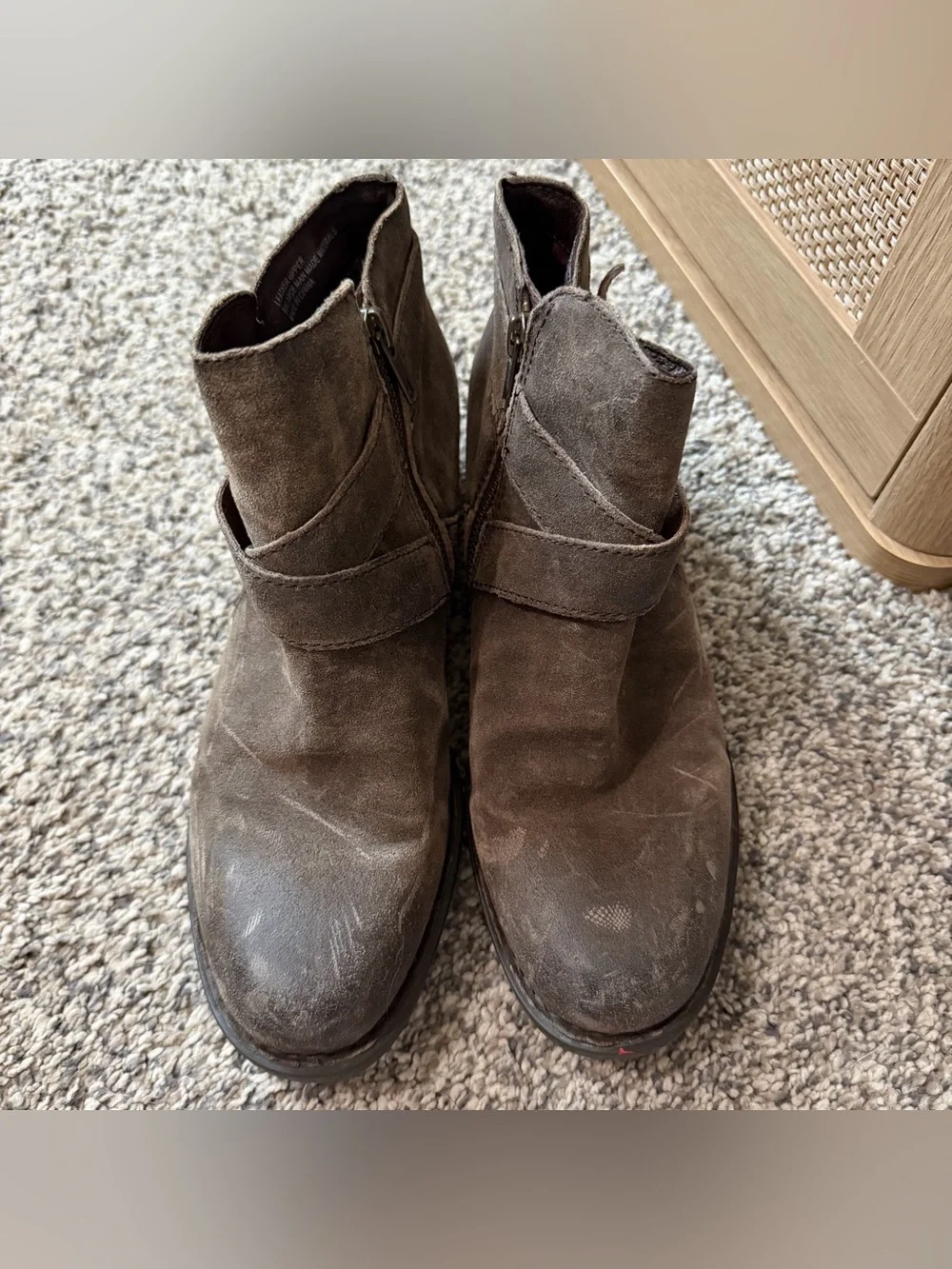 Women’s Børn Trinculo ankle booties size 7.5